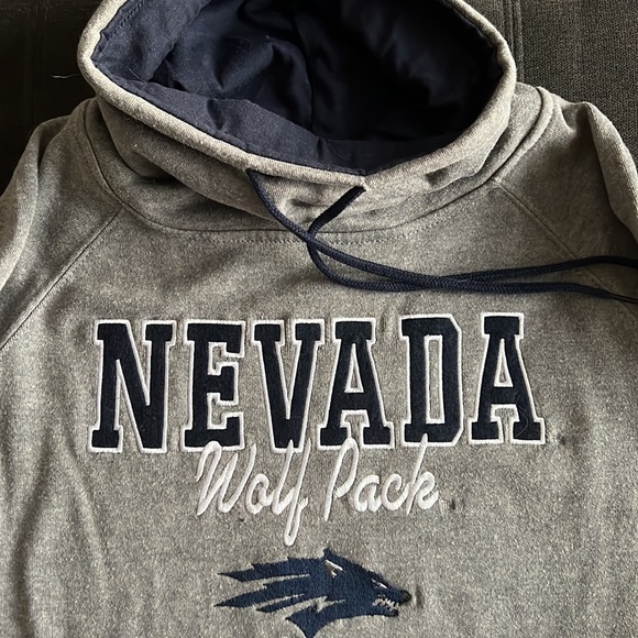 UNIVERSITY OF NEVADA UNR COLLEGIATE WOLF PACK EMBROIDERED COW NECK SWEATSHIRT - Picture 2 of 5